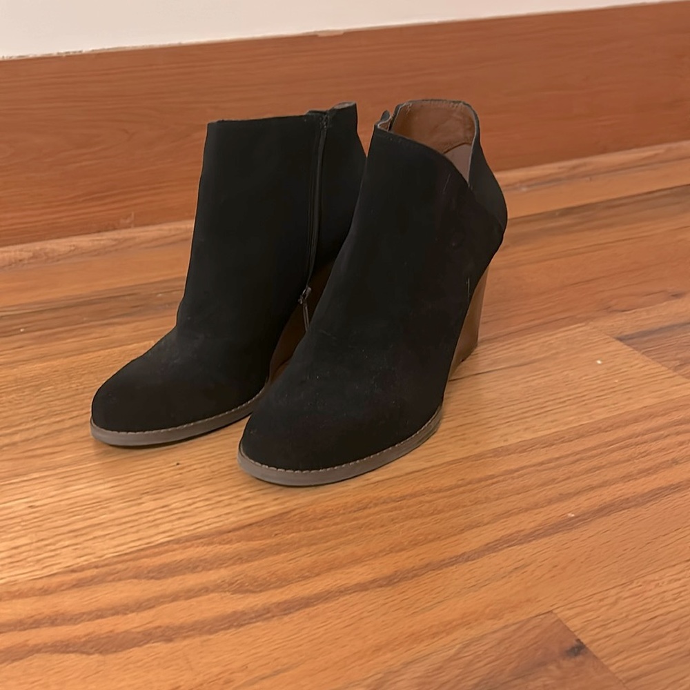 Lucky brand black suede booties